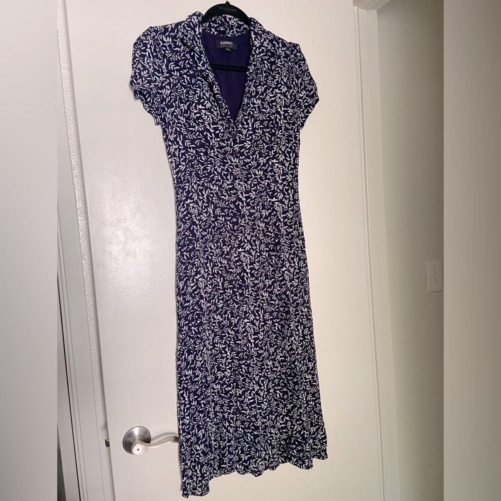 Navy blue dress, white flowers print